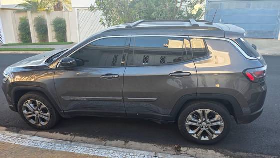 JEEP COMPASS 1.3 T270 TURBO FLEX LONGITUDE AT6